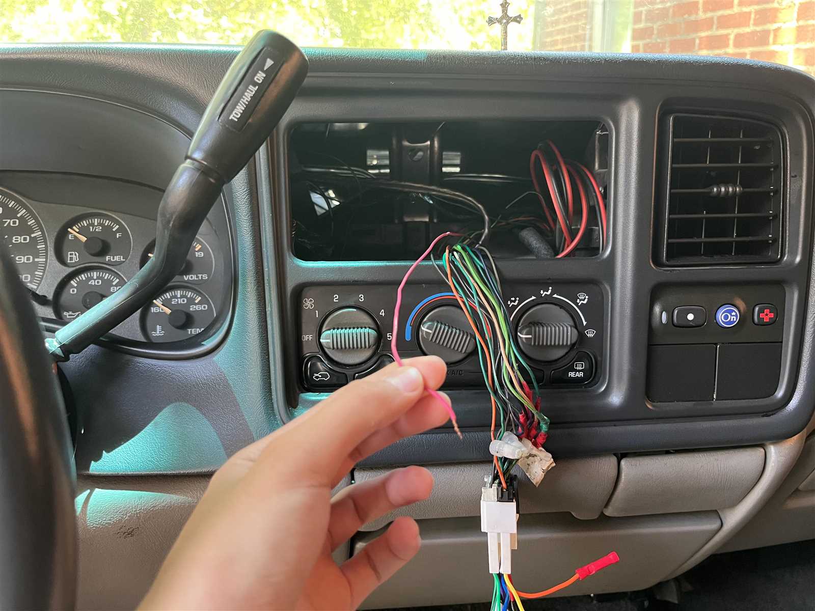 01 suburban radio wiring diagram